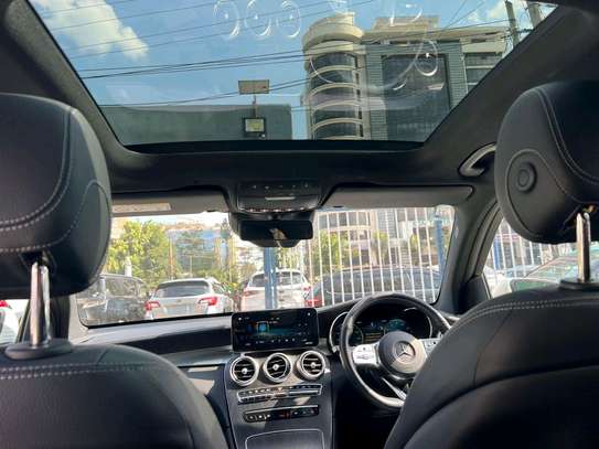 Mercedes Benz GLC 300 image 7
