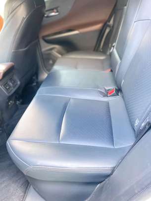 TOYOTA HARRIER NEW SHAPE 2020MODEL HYBRID MOONROOF image 2