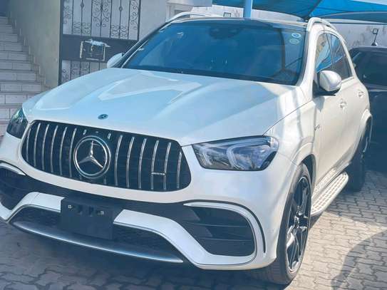 MERCEDES GLE 63S 2021MODEL PETROL SUNROOF image 5