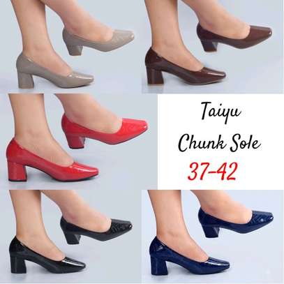 Ladies chunky heels image 6