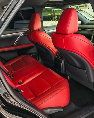 Lexus RX300 image 12
