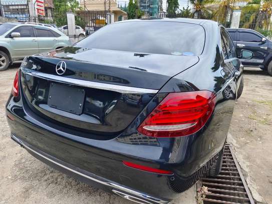 Mercedes Benz AMG C200 black 2018 image 5