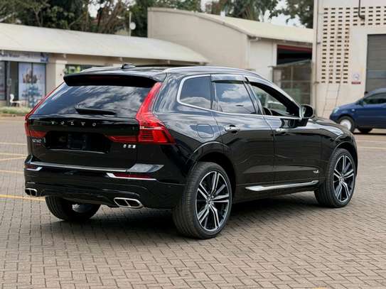 2019 Volvo XC60 T6 R-Design image 5
