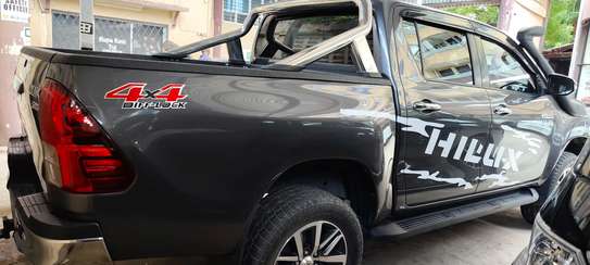 Toyota Hilux 4wd double cabin 2018 image 10