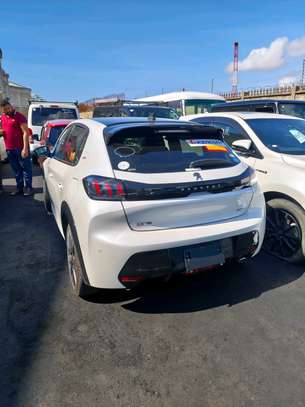 peugeot 208 sunroof 2021 model image 6