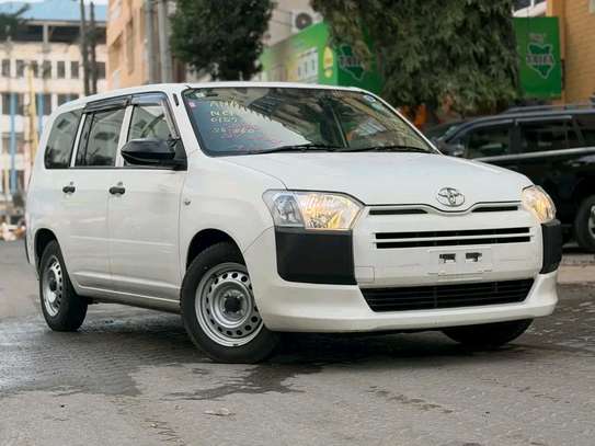 Toyota probox image 5