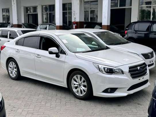 Subaru legacy B4 2018 white image 2