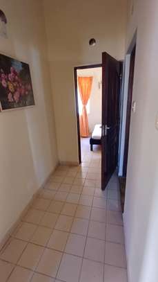Serviced 1 Bed Apartment with En Suite at 1St Avenue image 14