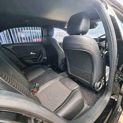 Mercedes Benz A180 image 2