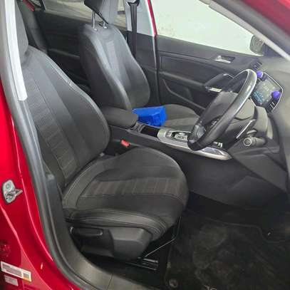PEUGEOT 308 2018 RED WINE image 6