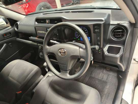 Toyota succeed TXG hybrid image 9