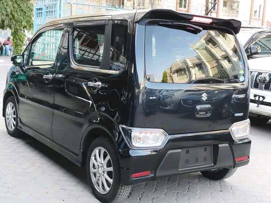 Suzuki wagon R black image 5