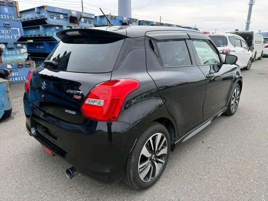 Suzuki Swift RS hybrid 2019 image 10