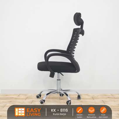 Office Seat: Black Ergonomic Mesh Swivel Chair With Headrest image 4