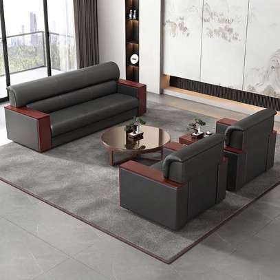 Office Sofas : 5-Seater Leather Office Sofa image 3