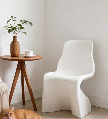 Dining Chair; Modern Plastic Dining Chair in Ogembo image 3