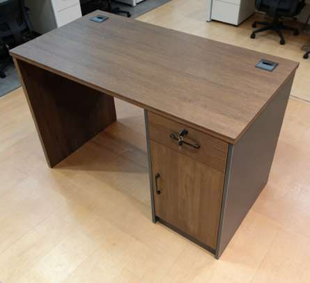 Office Desk; 1 Meters Executive Office Desk image 2
