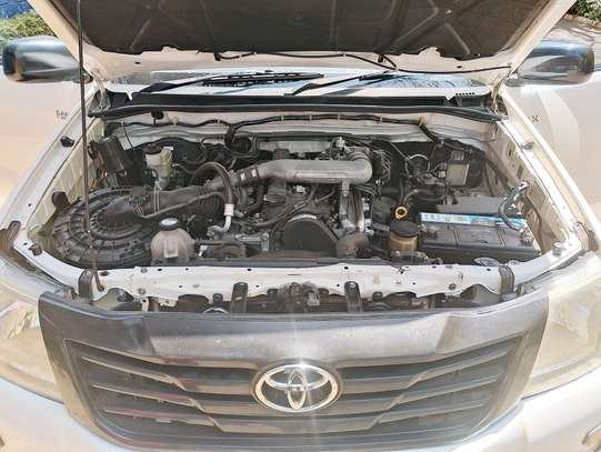 TOYOTA HILUX SINGLE CAB MANUAL.. image 3