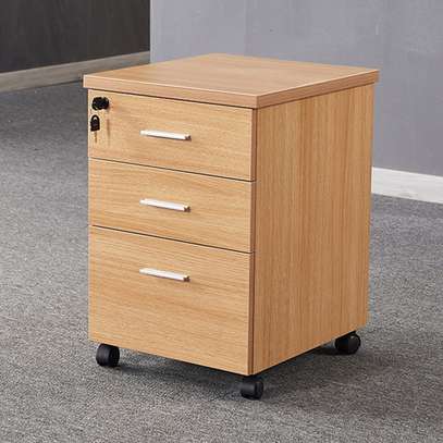 Cabinets : 3-Drawer Wooden Pedestal Cabinet image 2