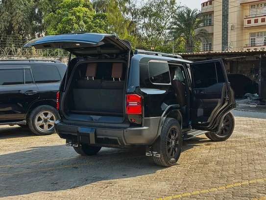 Toyota landcruiser image 7