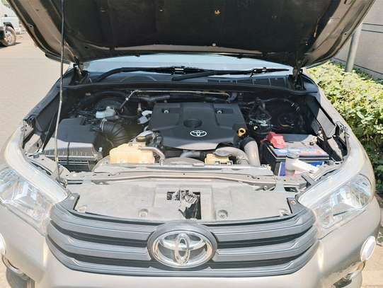 TOYOTA HILUX SINGLE CAB MANUAL LOCALLY ASSEMBLED DIFFOCK image 3