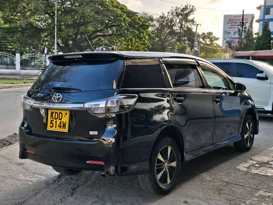 toyota wish used image 4