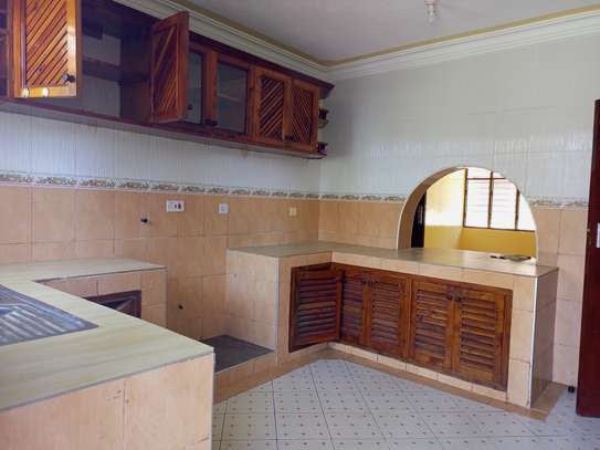 3 Bed Apartment with Borehole at Customs image 8