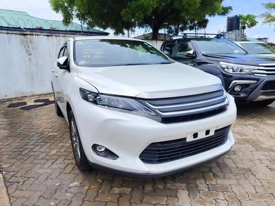 Toyota Harrier premium white sunroof 2018 4wd image 2