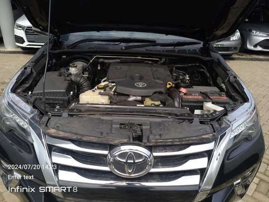 Toyota Fortuner black color fully loaded 2018 image 6