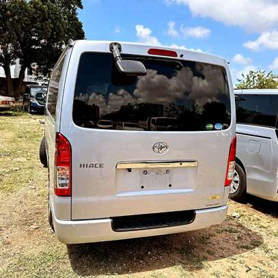 Toyota Hiace 2018 Diesel 2wd image 10