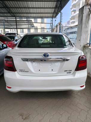 Toyota corolla Axio hybrid WxB 2019 image 12