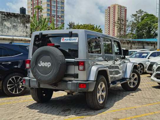 Jeep Wrangler sahara 2018 Silver image 9