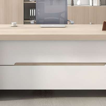 Office Desks: Executive Desk Without Desk Return image 3