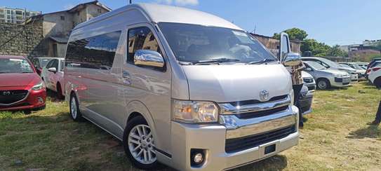 Toyota Hiace 9l Manual Diesel engine VIP image 2