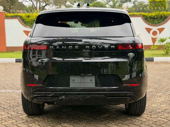 2023 Range Rover sport D300 image 11