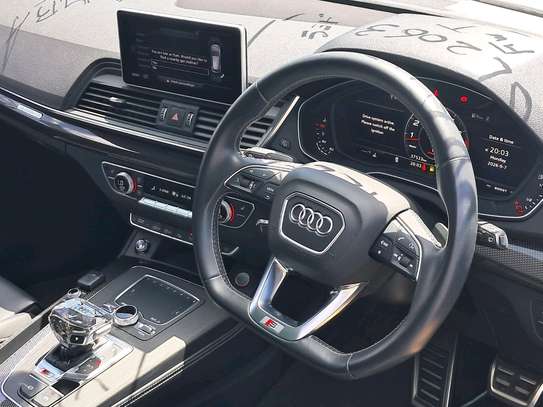 Audi SQ5 image 5