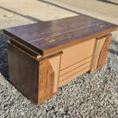 Office Desks:1.4 Meters Executive Office Desk Kisii Town image 8