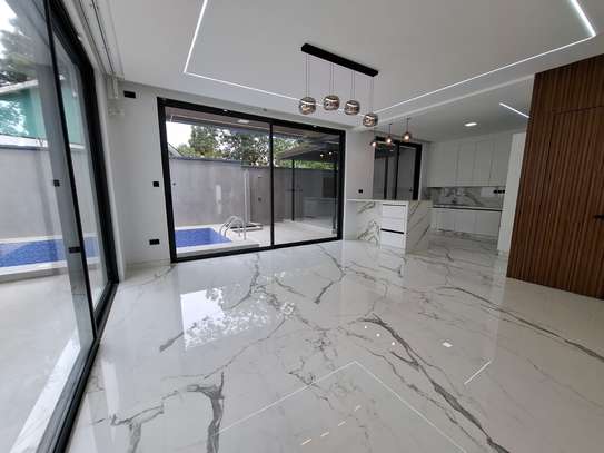 6 Bed Townhouse with En Suite in Lavington image 6