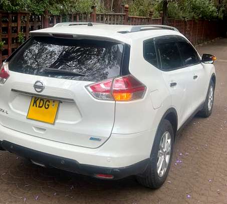 2014 Nissan X-Trail image 5