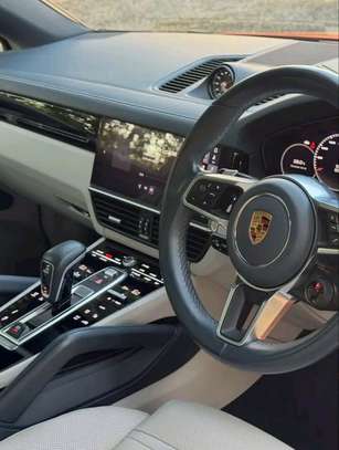 2019 Porsche cayenne coupe image 3