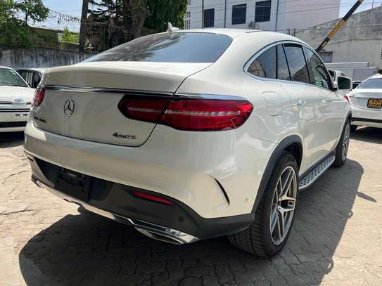 Mercedes Benz Gle 350d coupe image 12