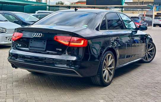 Audi A4 black color fully loaded 2018 model image 5