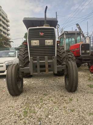 Massey Ferguson 385 image 10