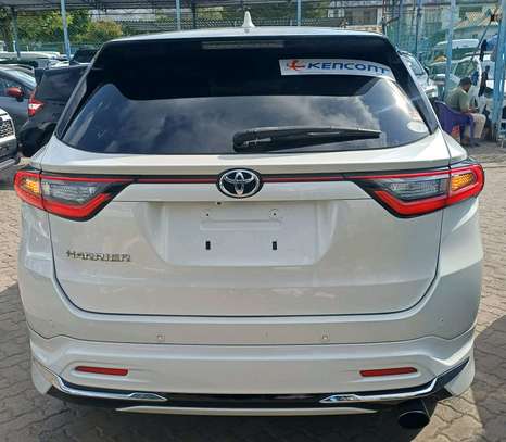 Toyota harrier image 6