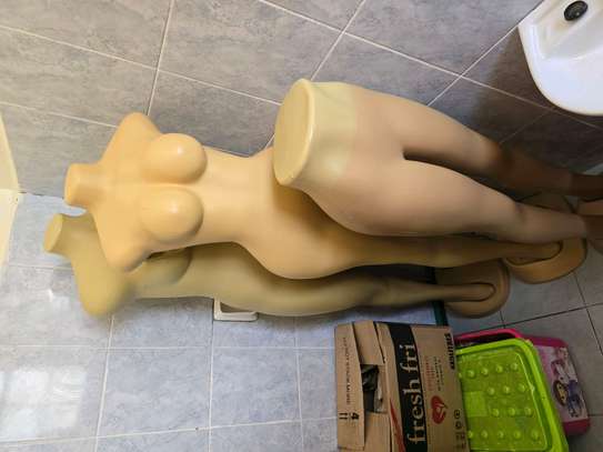 Big mama, hippie and half mannequins image 3