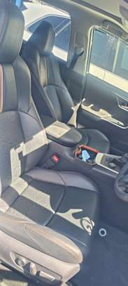 Toyota Rav4 2020 Black Sport image 8