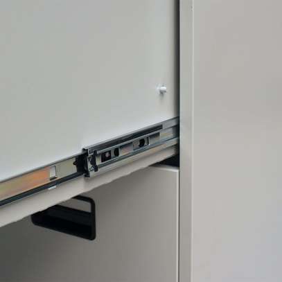 Office Cabinet :  3-Drawer Metallic Office Filing Cabinet image 11