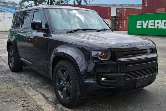 Land Rover Defender 110 2024 image 2