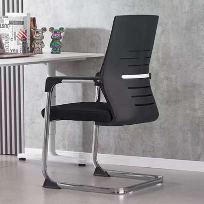 Executive Mesh Visitors Chair image 7