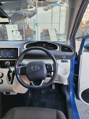 TOYOTA SIENTA HYBRID 2019MODEL 7 SEATER image 7
